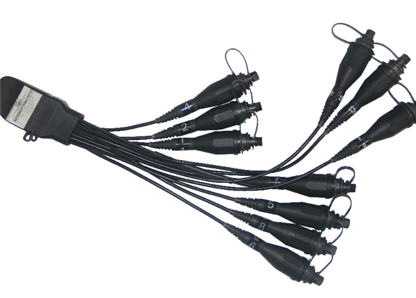 Flexible Service Terminal, 8 Port, 8 Full-size hardened adapters at drop side, Stub tail for field splicing, 25ft/8 m